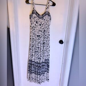 Knox Rose Black and White Patterned Maxi Dress